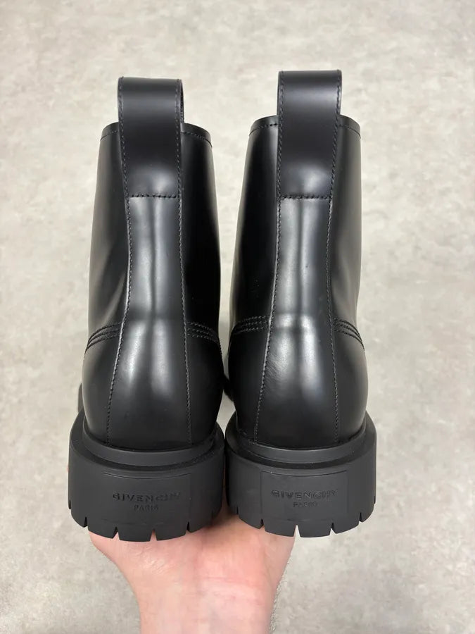 AW2023 Givenchy Black Leather Combat Boots by Matthew Williams NlusiXd 9