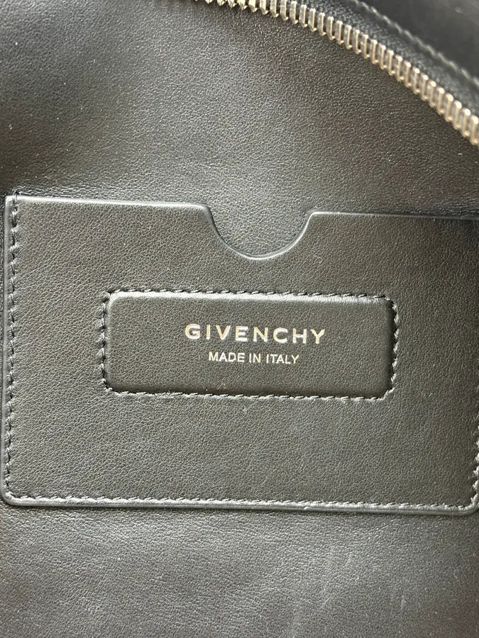 Givenchy Black Antigona Leather Handle Bag by Matthew Williams xccsNFD 10