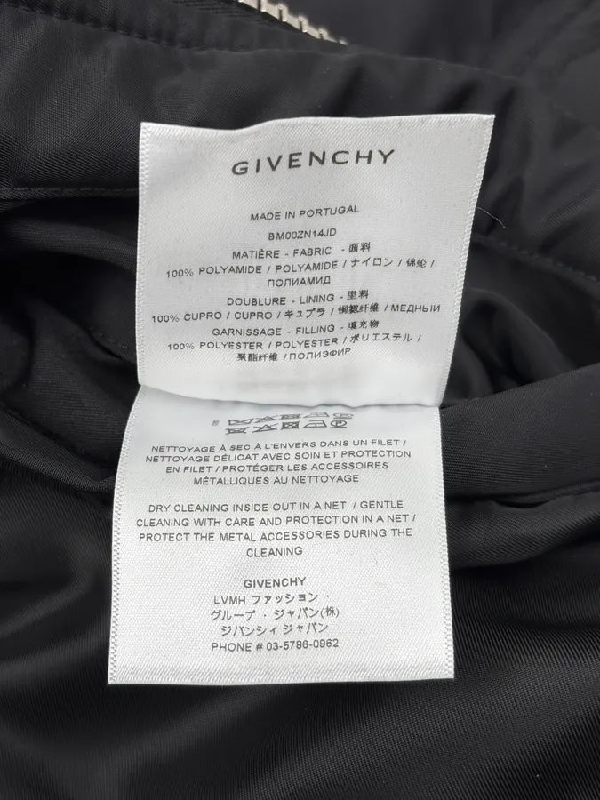 AW2023 Givenchy Black Nylon Multi-Pocket Bomber Jacket by Matthew Williams XxwXVKW 13