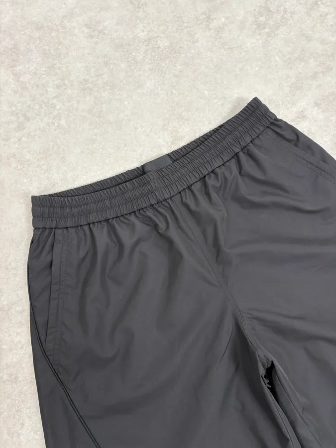 SS2023 Givenchy Black Nylon Shorts by Matthew Williams NeOHxgA 5