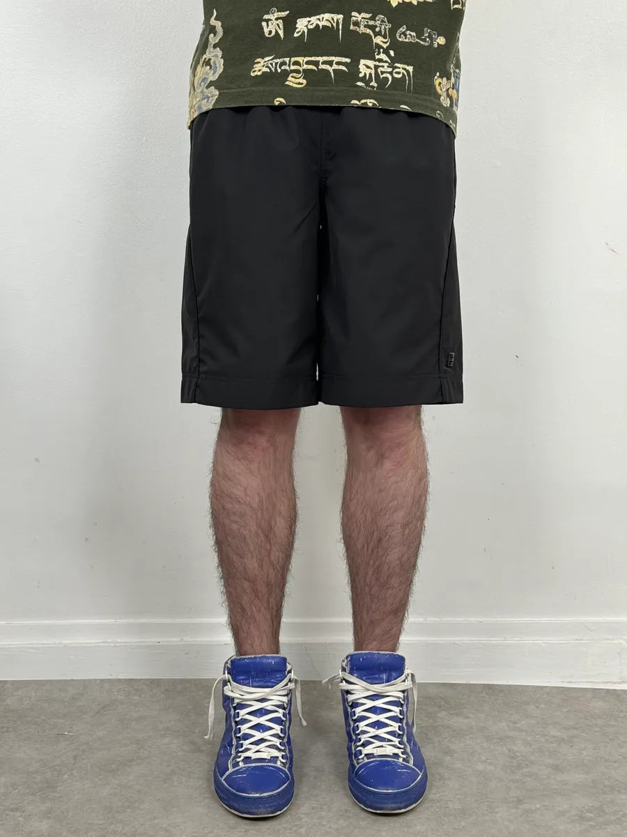 SS2023 Givenchy Black Nylon Shorts by Matthew Williams NeOHxgA 1