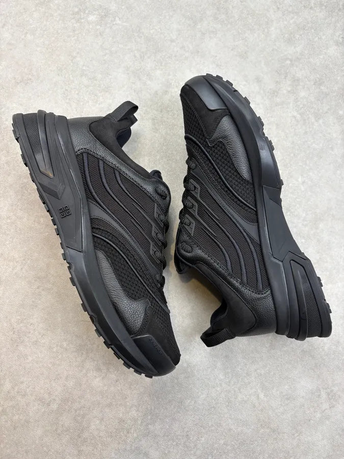 Givenchy Black Runner Premium Hybrid Sneakers GPWTVGq 5