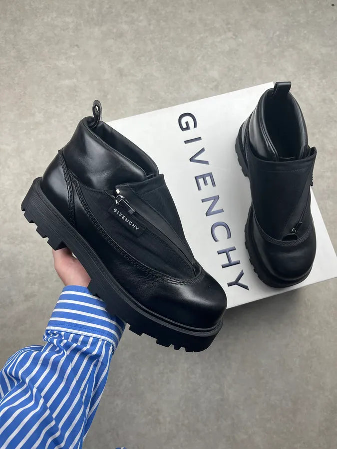 Givenchy Black Storm Zip-Up Ankle Boots gfrSgOa 0
