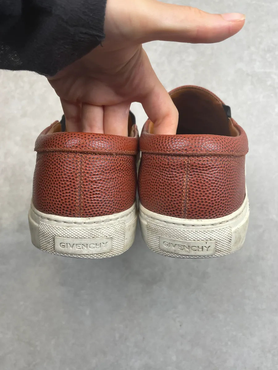 2010s Givenchy Burgundy Leather Slip-On Sneakers by Riccardo Tisci umzVLUq 7