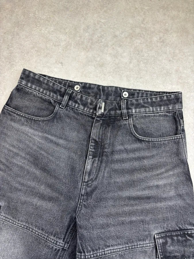 SS2023 Givenchy Grey Cargo Denim Shorts by Matthew Williams  MwTaekJ 5