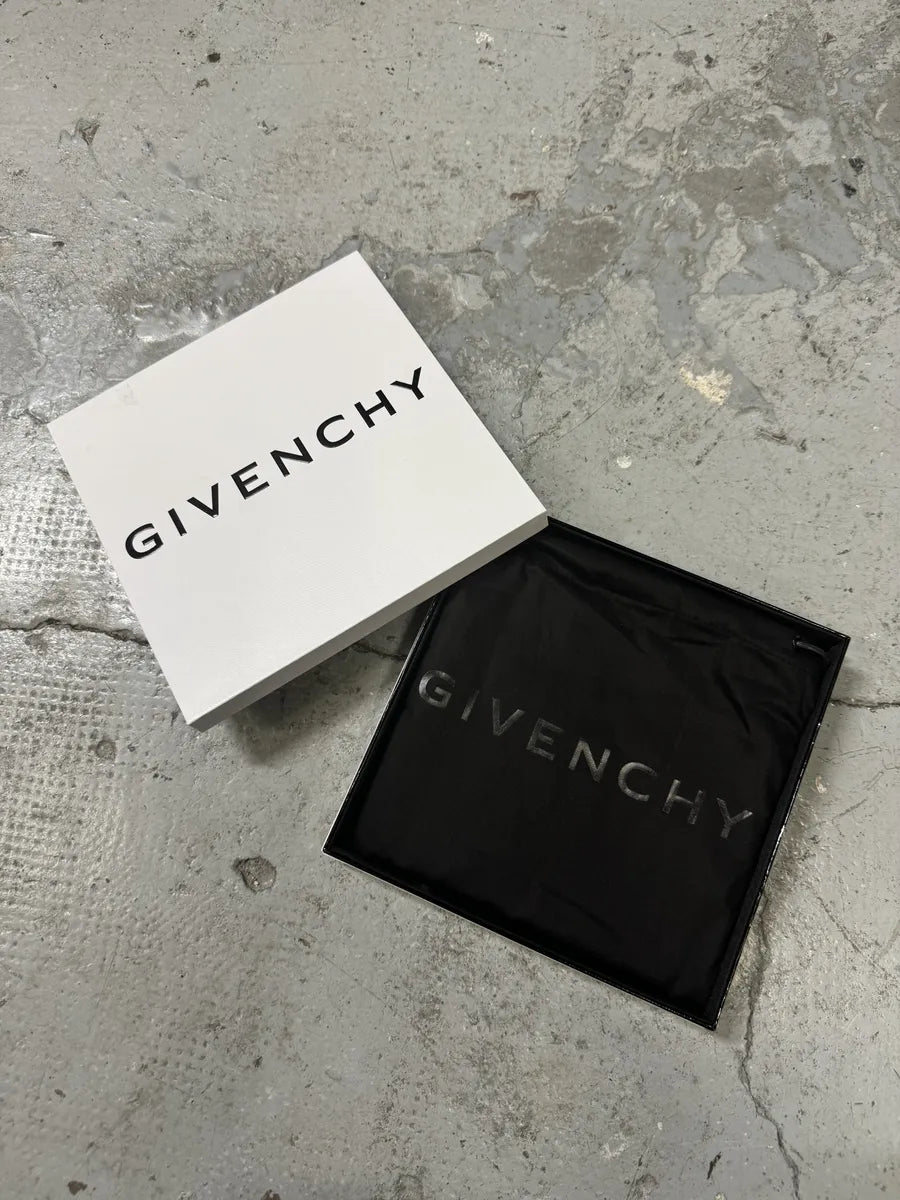Givenchy G Cube Silvery Necklace hSPhJoC 9