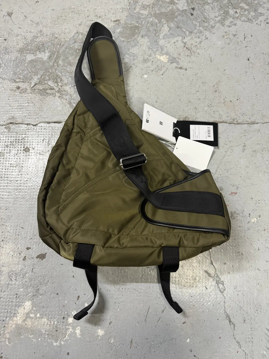 Givenchy G-Zip Triangle Khaki Green Backpack EEZBULs 1