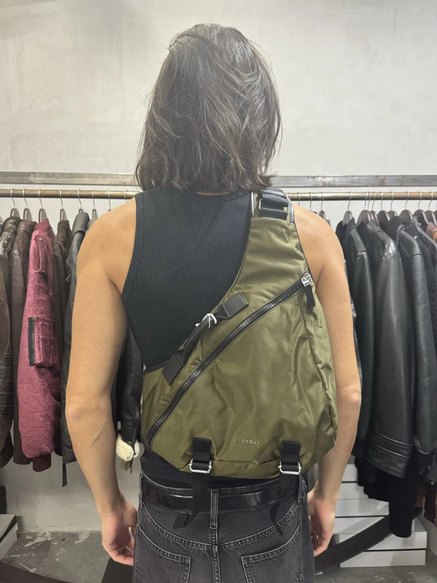 Givenchy G-Zip Triangle Khaki Green Backpack EEZBULs 2