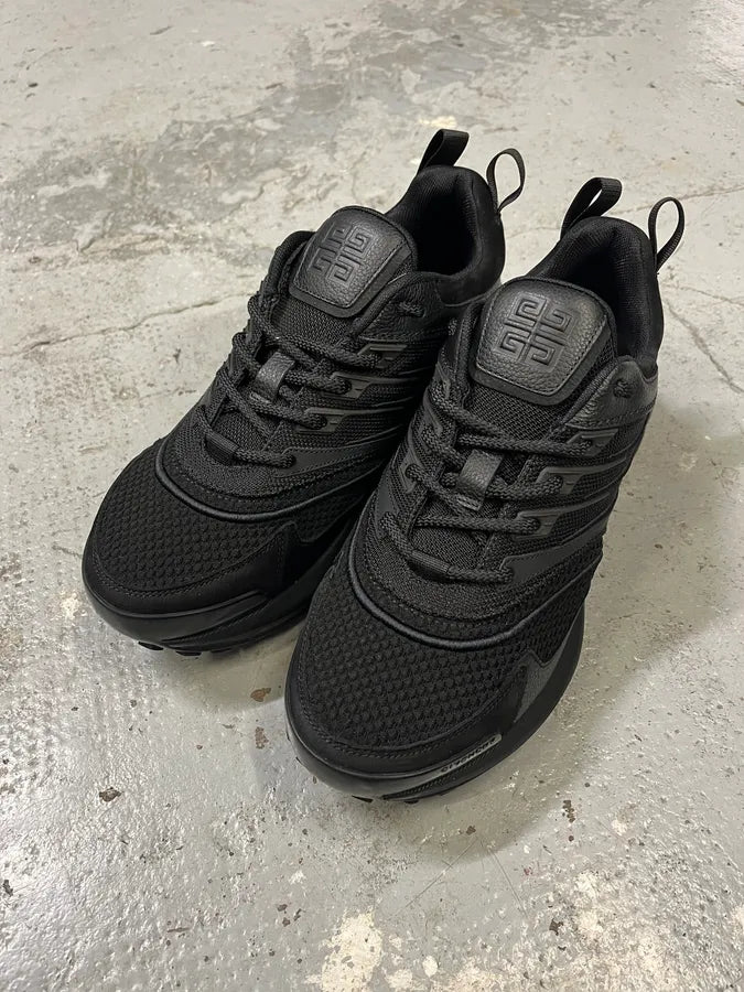 Givenchy Runners Black GIV 1 TR Sneakers (41.5eu/us8) HvkztOF 4