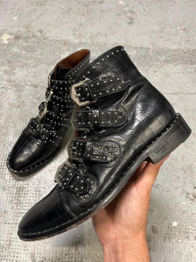 Givenchy Straps Studded Black Leather Boots LGYFUOJ 0