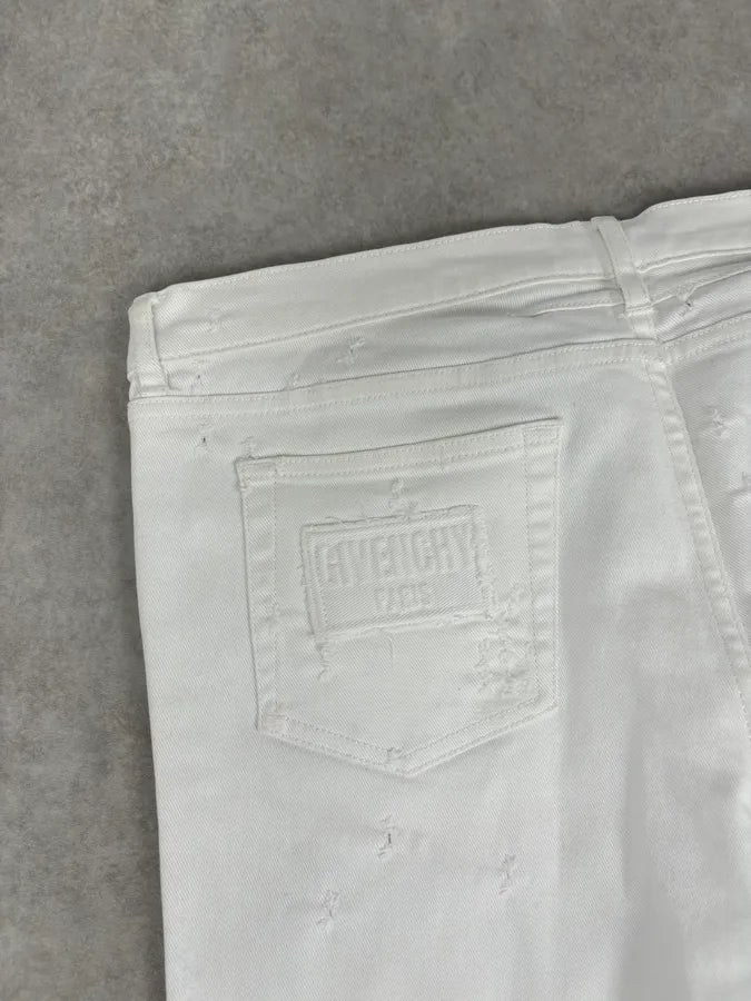 2010s Givenchy White Distressed Denim Jeans zpZacdZ 8
