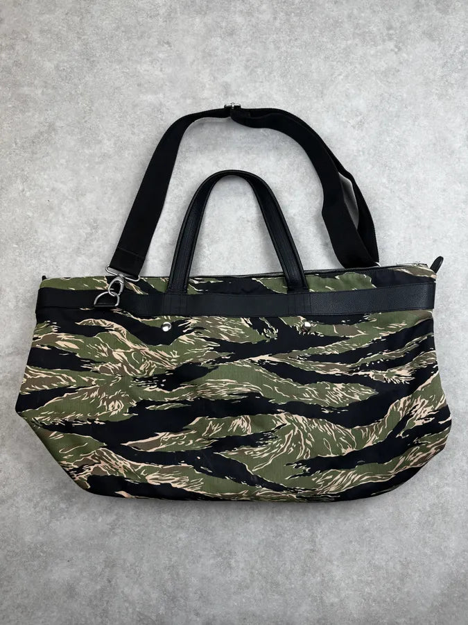Golden Goose Black & Olive Tiger Camo Travel Bag HtoDtRA 2