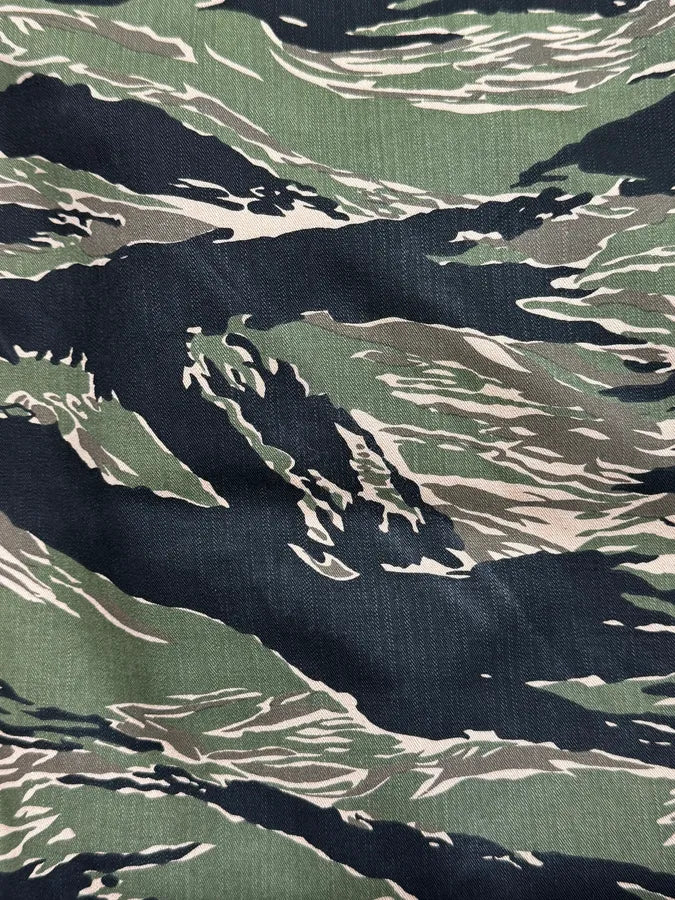 Golden Goose Black & Olive Tiger Camo Travel Bag HtoDtRA 5