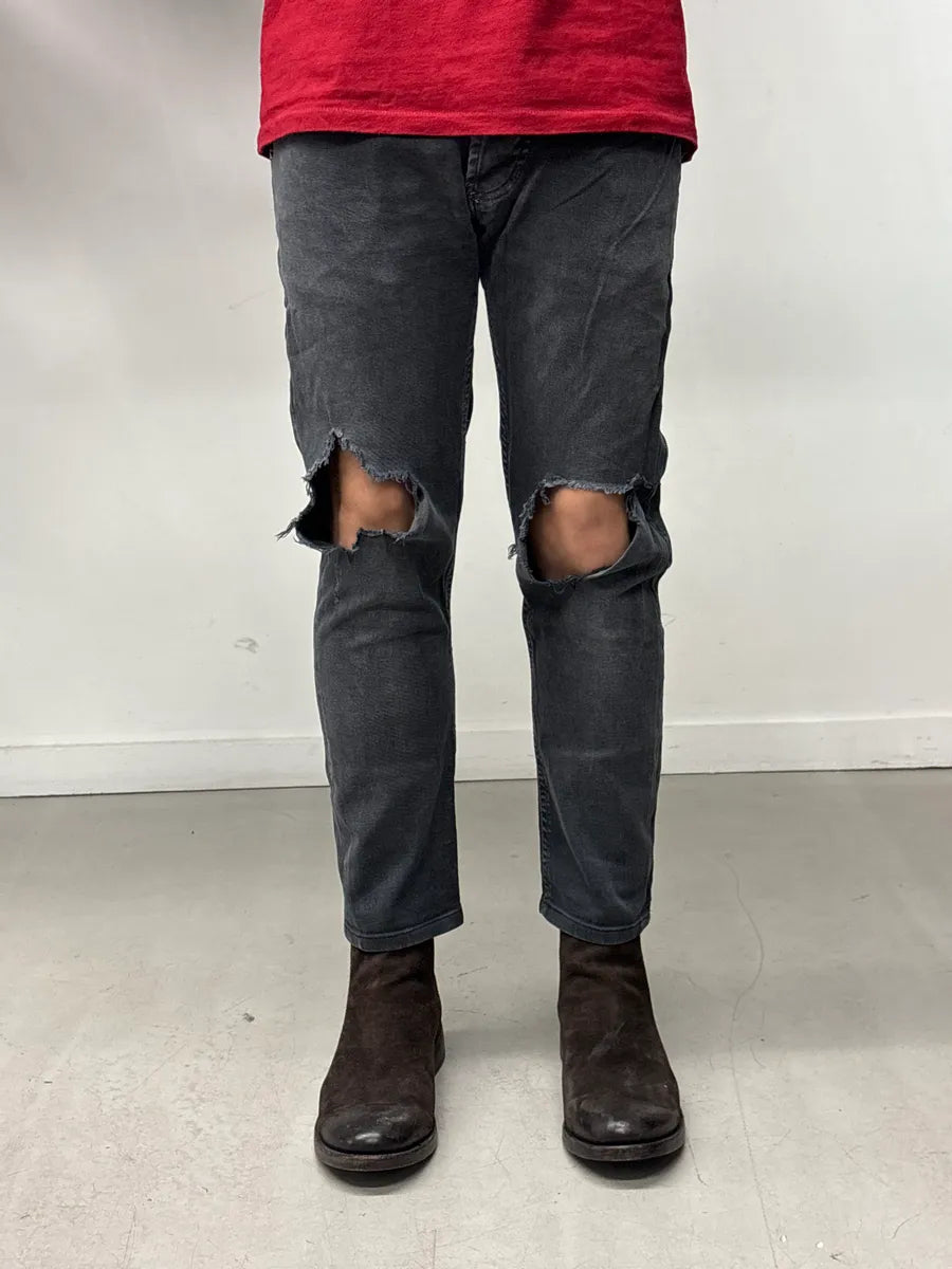 SS2012 Pierre Balmain Grey Denim Distressed Zip-Pocket Jeans gtxJKaVh 1