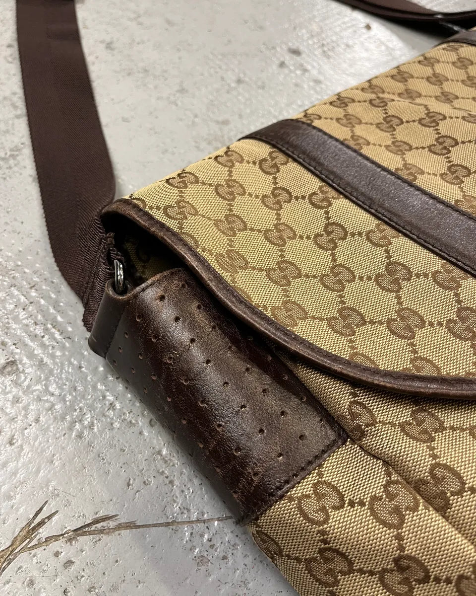 Gucci Beige Canvas Monogram Messenger Bag yPlkQKM 7