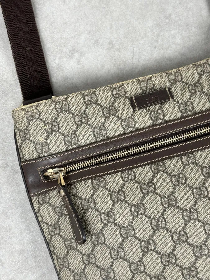 Gucci Beige Canvas Monogrammed Shoulder Bag LRubobc 4