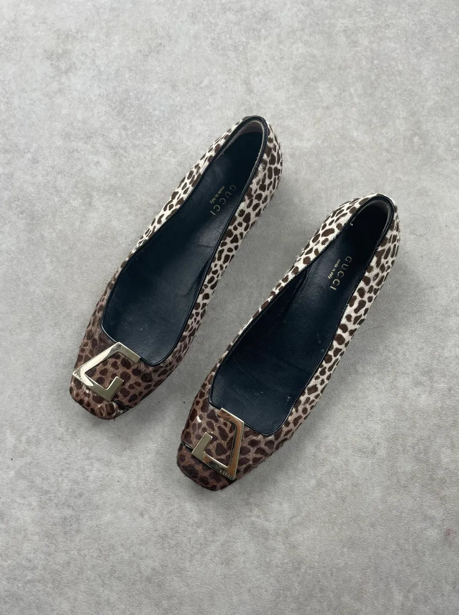 2000s Gucci Beige Leather Leopard Print Flats VbSZTPb 2