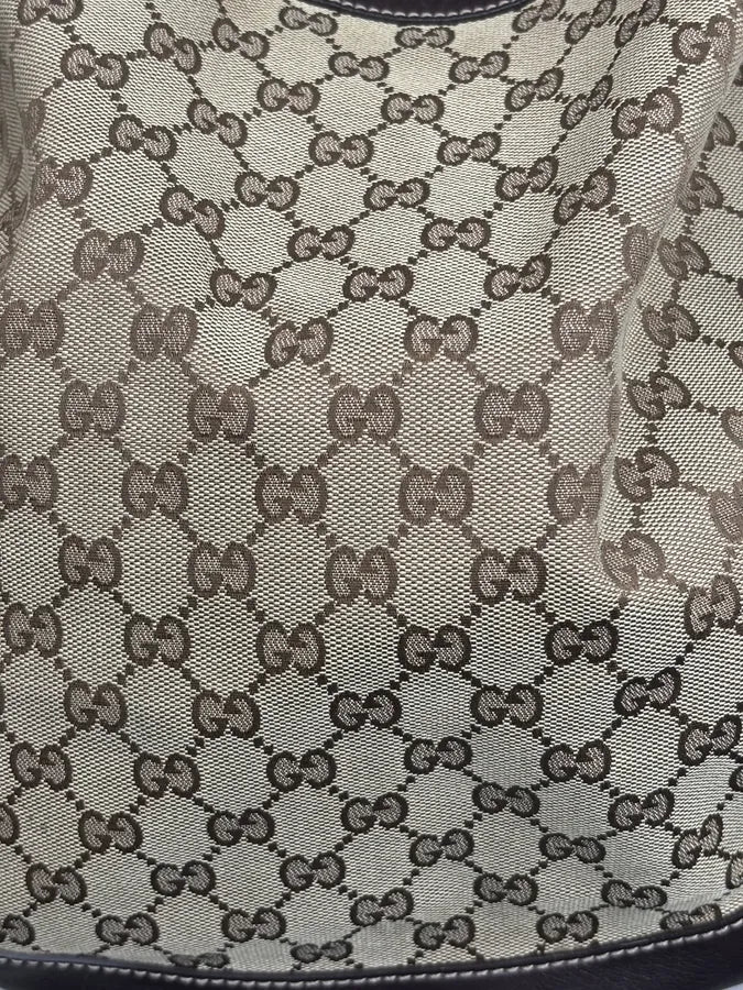 2000s Gucci Beige Monogram Peggy Hobo Bag yFbtnMn 4