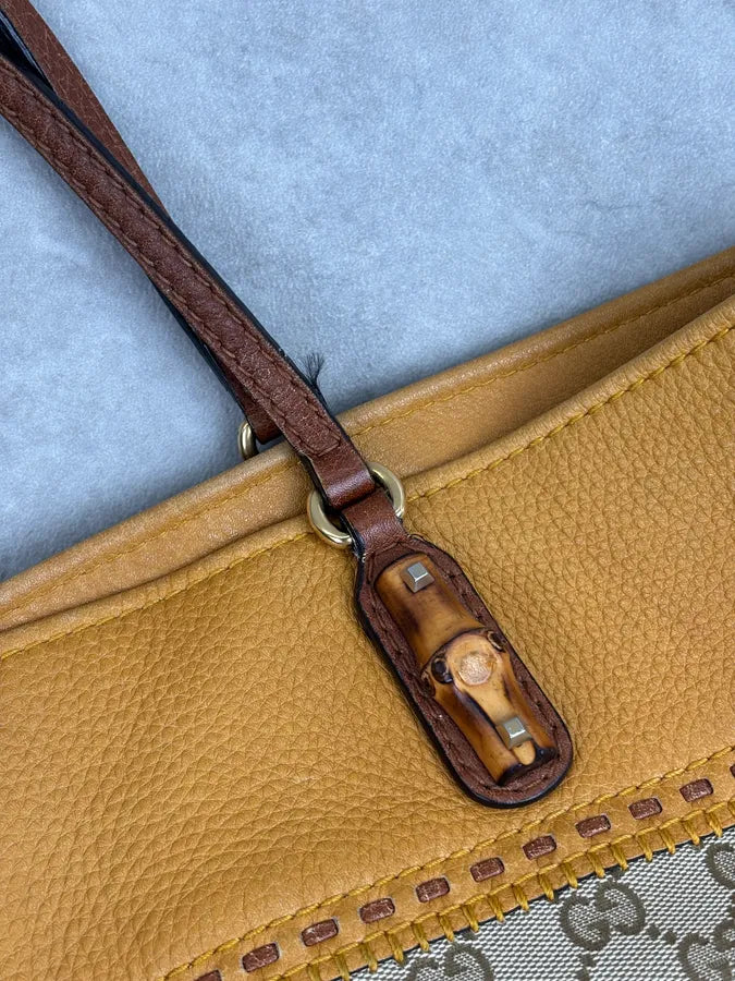 2000s Gucci Beige Mustard GG Laidback Crafy Canvas Leather Tote Bag zEkAQKd 6