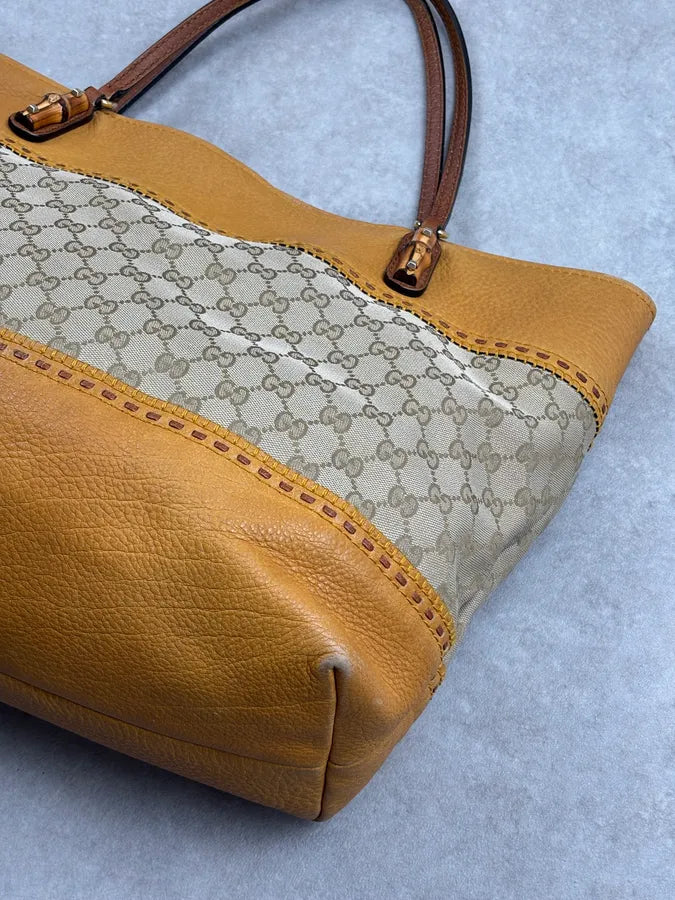 2000s Gucci Beige Mustard GG Laidback Crafy Canvas Leather Tote Bag zEkAQKd 14