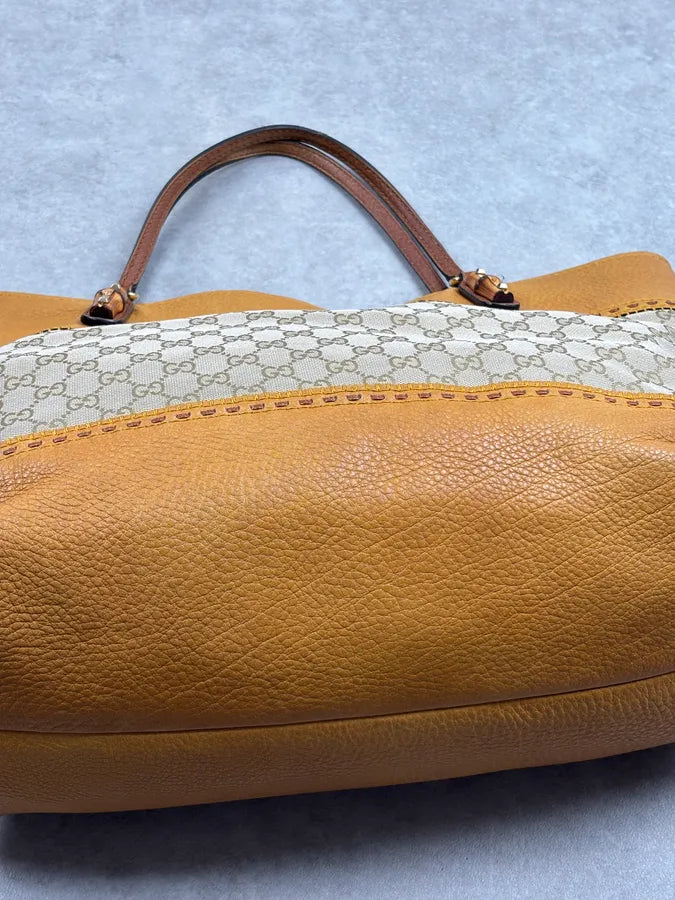 2000s Gucci Beige Mustard GG Laidback Crafy Canvas Leather Tote Bag zEkAQKd 15