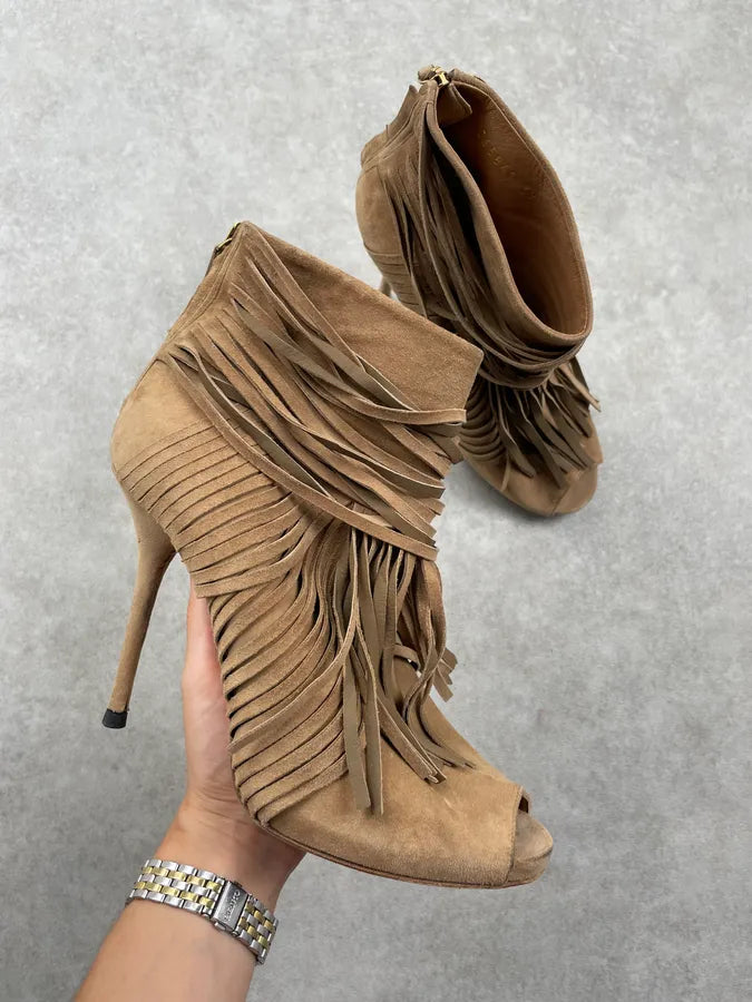 AW2014 Gucci Beige Suede Fringe Heels by Frida Giannini FwGQhTb 0