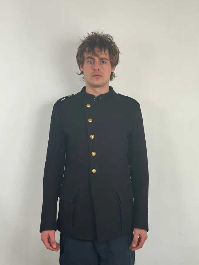 FW2003 Gucci Black Asymmetrical Buttoned Officer Classy Wool Jacket tygRzrN 1