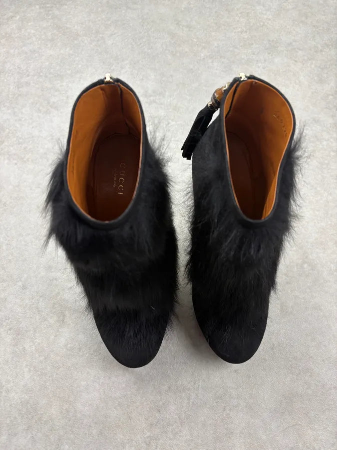 AW2011 Gucci Black Fur Suede Leather Heels by Frida Giannini WXOMEyY 1