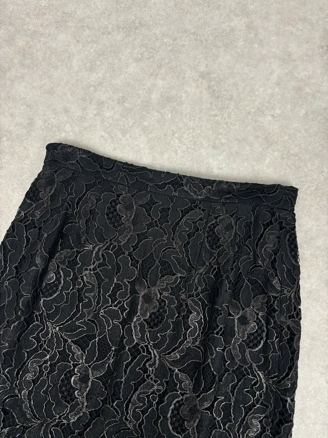FW2013 Gucci Black Lace Scalloped Skirt by Frida Giannini YXcNFtV 4