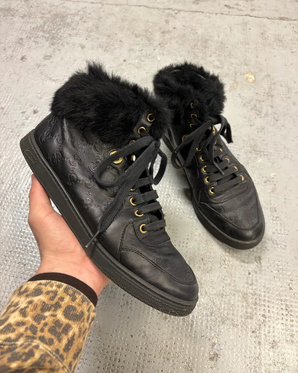 2010s Gucci Black Leather Fur Monogram Sneakers gsxDPLY 0