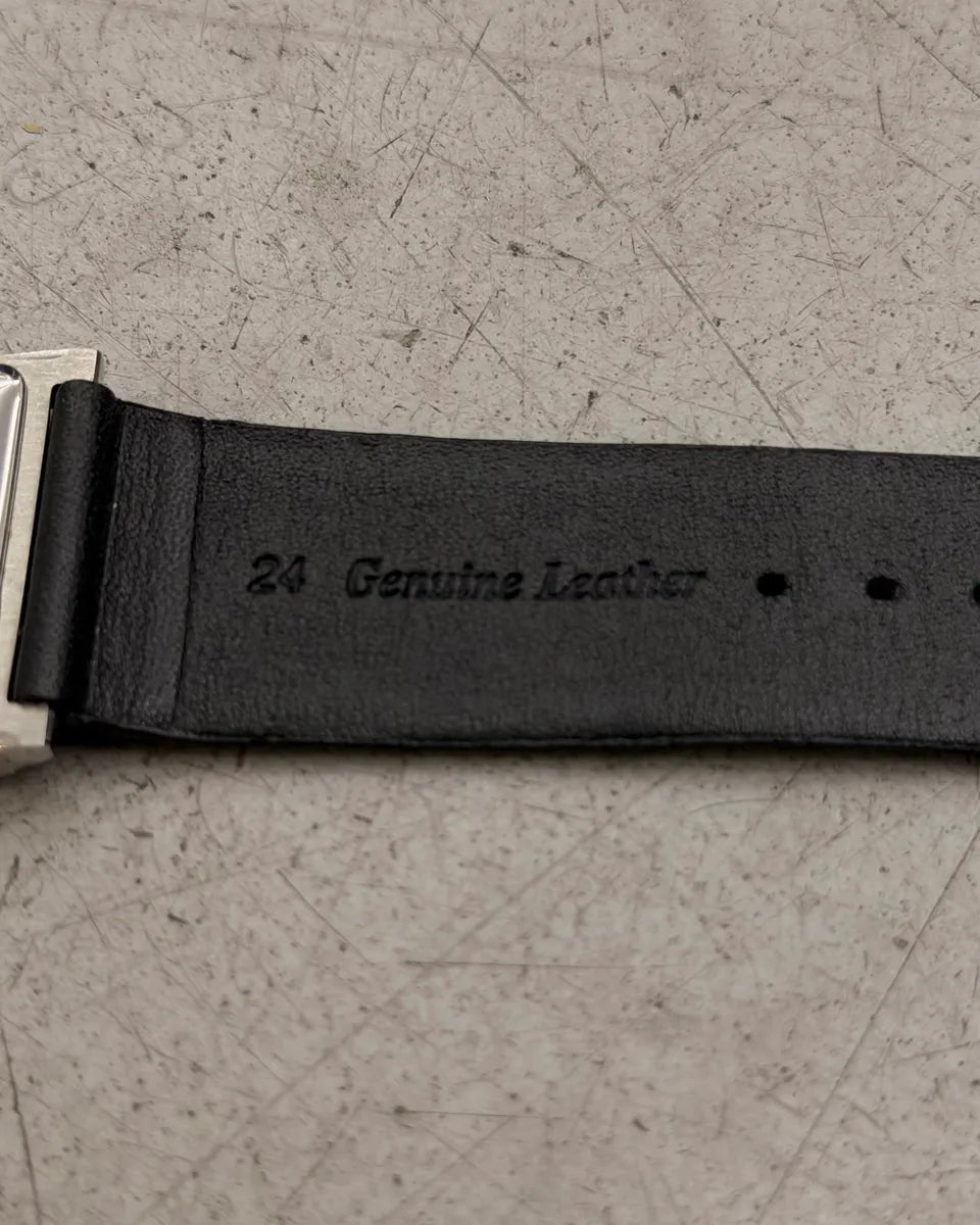 Gucci Black Leather Rectangle Dial Watch AHGLhUL 7