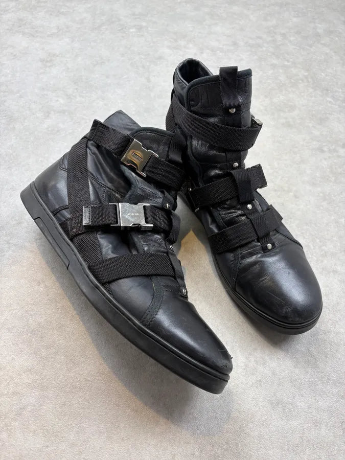 Gucci Black Strapped Leather High Sneakers mpvvYCU 4