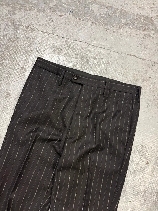 2000s Gucci Black Wool Pinstriped Suit by Tom Ford tnLKKGU 13