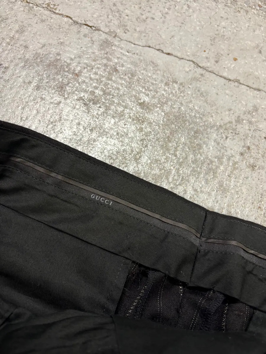 2000s Gucci Black Wool Pinstriped Suit by Tom Ford tnLKKGU 19