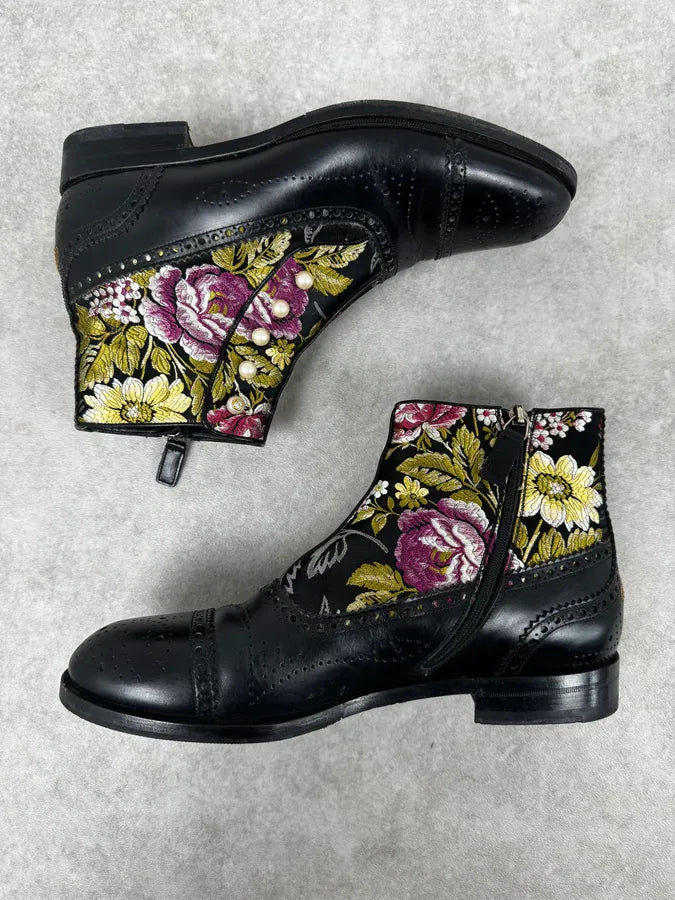 Gucci Black Embroidered Flowers Brogue Boots rLEMSuS 4