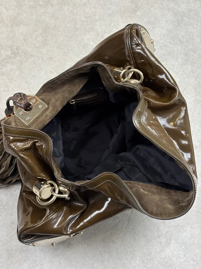 2000s Gucci Brown Patent Leather Fringe Indy Shoulder Bag by Frida Giannini ZlVpAVq 16