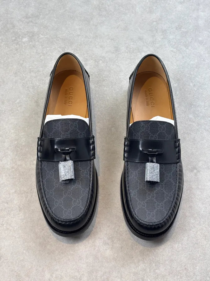 Gucci GG Supreme Tassel Leather Loafers Black PJVfHcj 3