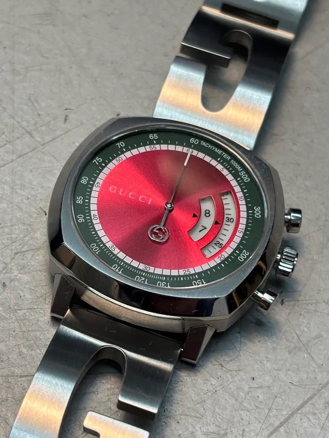 Gucci Grip Red Stainless Steel Quartz Watch eBAdGNM 6