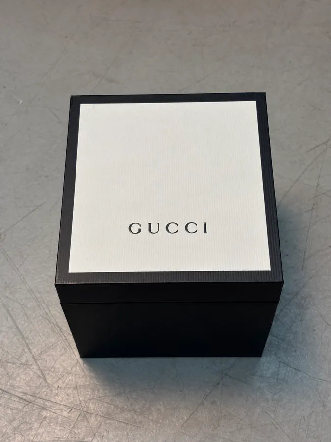 Gucci Grip Red Stainless Steel Quartz Watch eBAdGNM 4