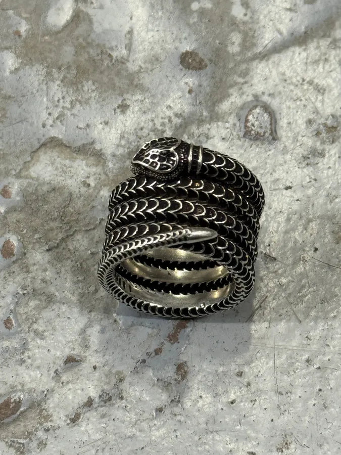 Gucci Long Snake Silver Ring vZbyZlW 5