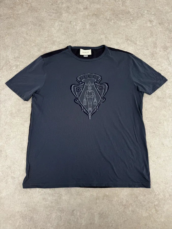 2010s Gucci Navy Medieval Blason T-Shirt KYADDXu 0