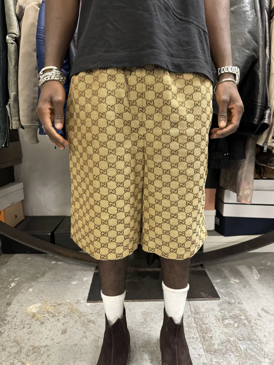 Gucci Monogrammed Beige Logo Shorts XhzUarC 3