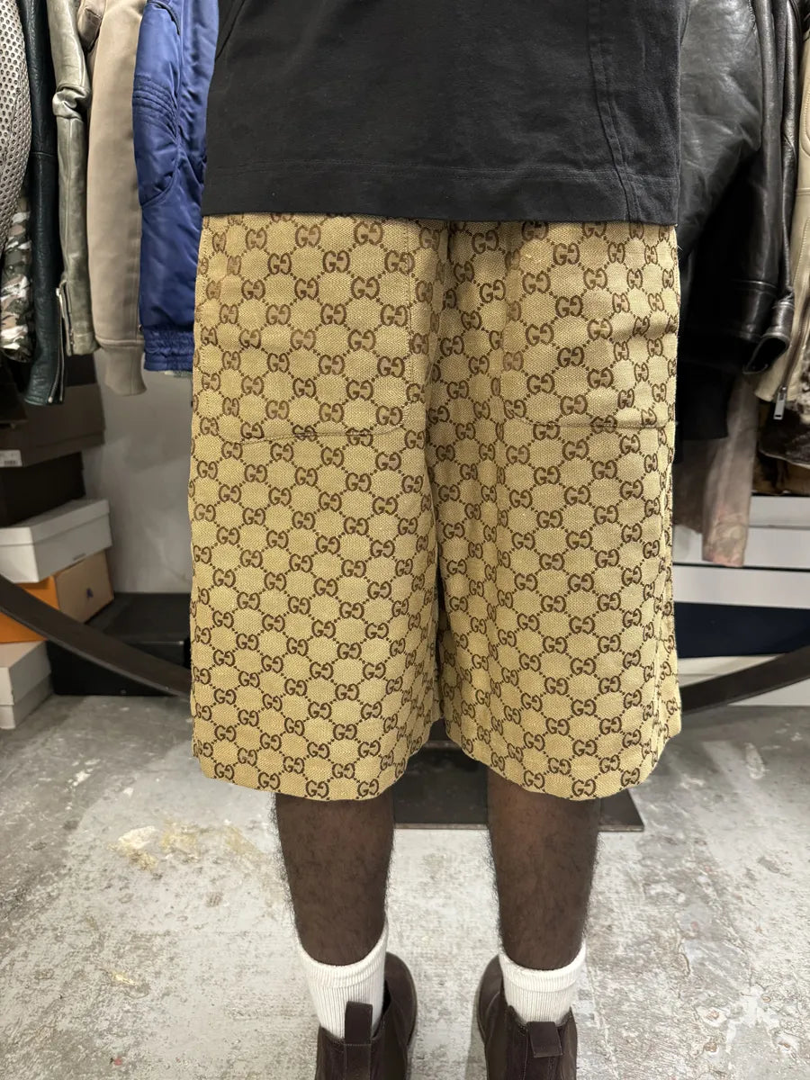 Gucci Monogrammed Beige Logo Shorts XhzUarC 4