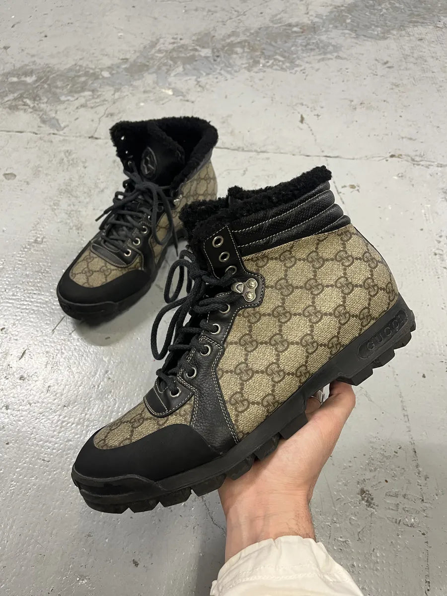 Gucci Nebraska Fur Propaganda High Shoes PyQBhno 0