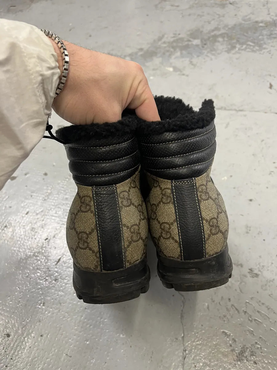 Gucci Nebraska Fur Propaganda High Shoes PyQBhno 3