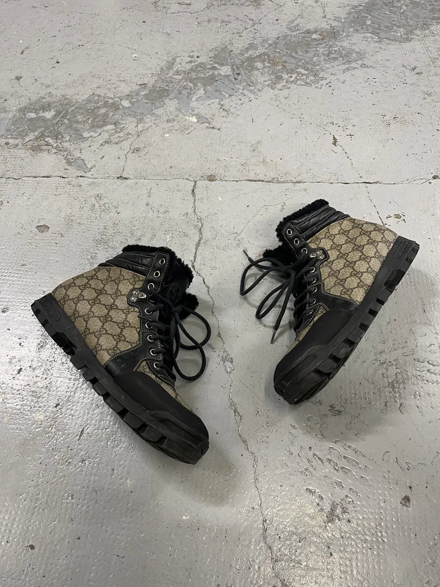 Gucci Nebraska Fur Propaganda High Shoes PyQBhno 4