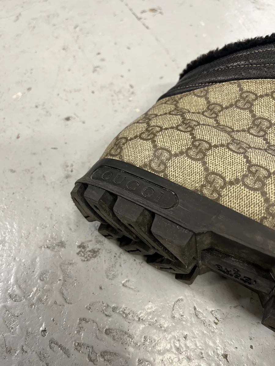 Gucci Nebraska Fur Propaganda High Shoes PyQBhno 7