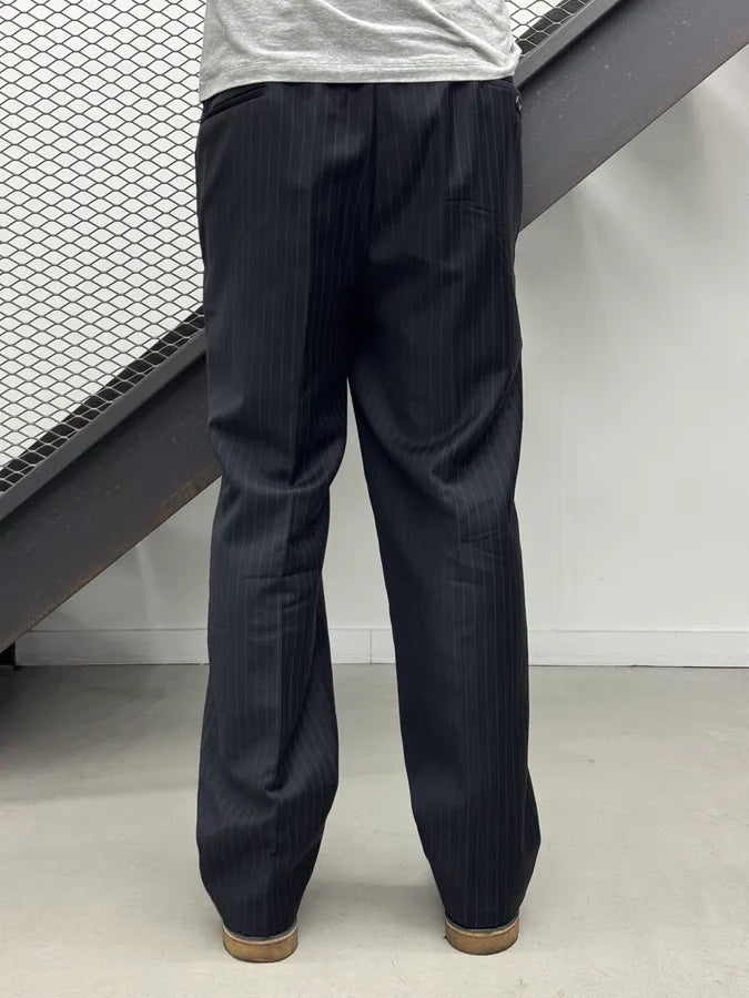2000s Gucci Navy Wool Pinstriped Tailored Pants by Tom Ford iZWpotu 2