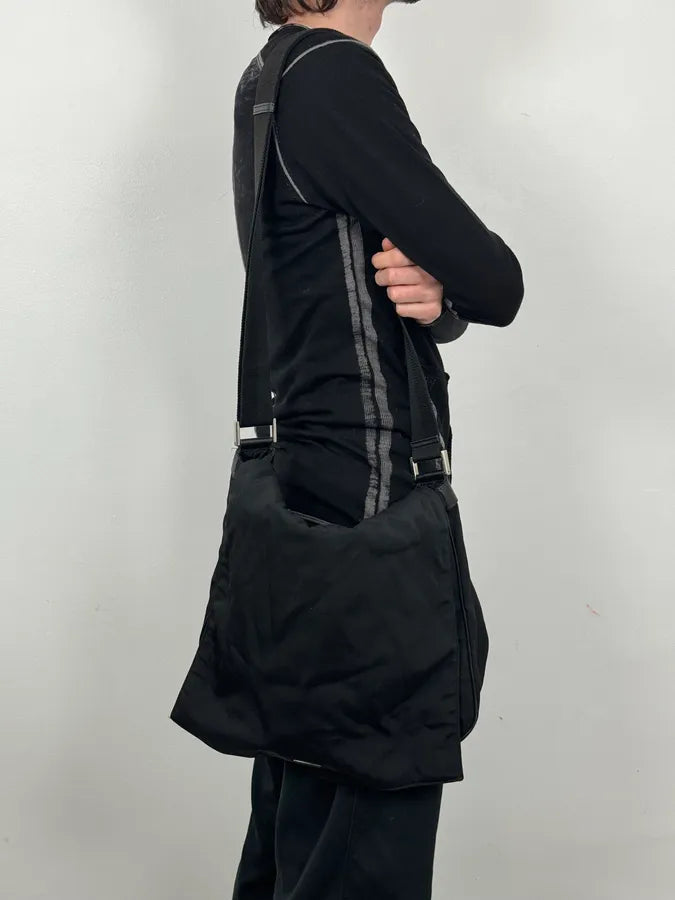 Gucci Nylon Black Minimalist Messenger Bag FFkQiZn 2