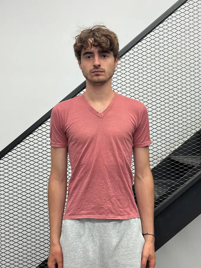 Gucci Faded Pink V Neck T-Shirt LPXnIle 0